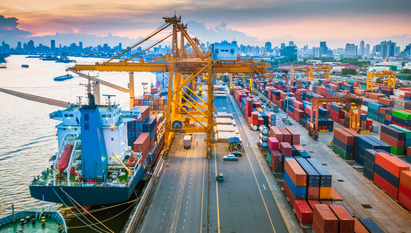 Logistics and Storage Advantages of PET Packaging